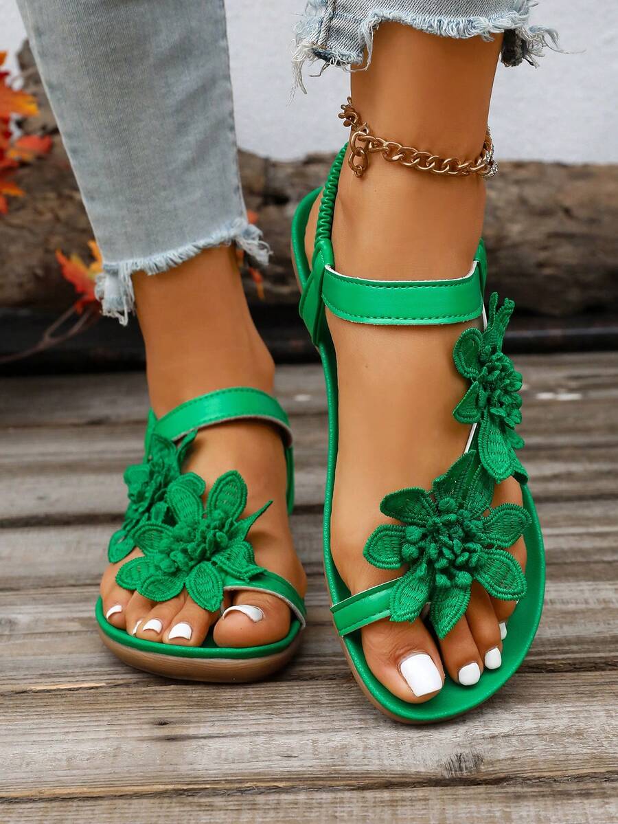 Floréa | Orthopaedic Sandals with Embroidered Flowers