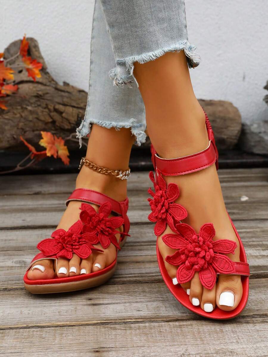 Floréa | Orthopaedic Sandals with Embroidered Flowers