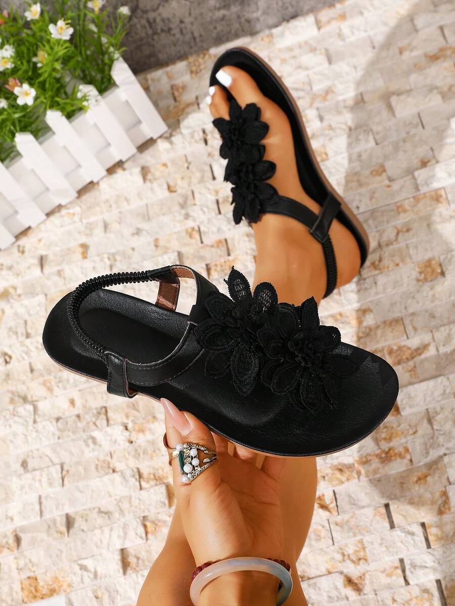 Floréa | Orthopaedic Sandals with Embroidered Flowers