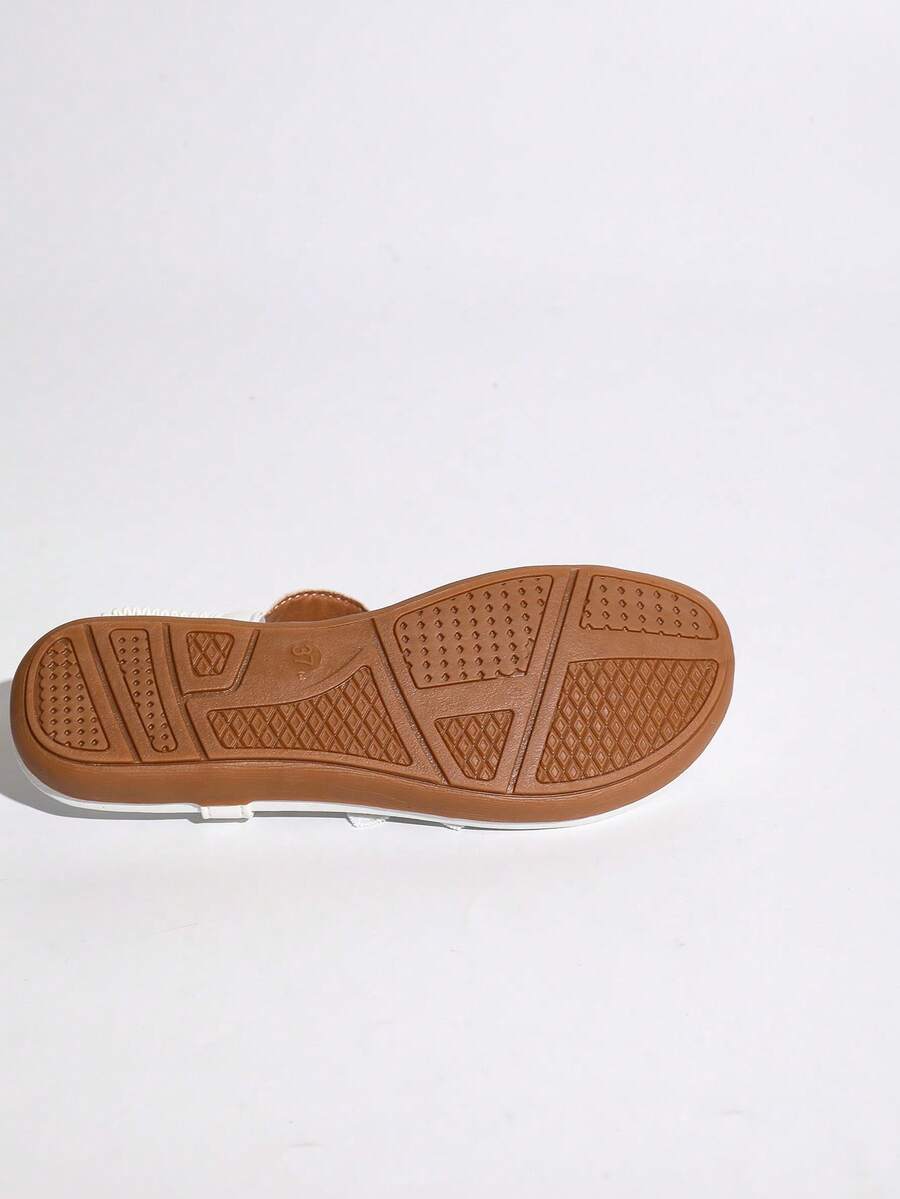 Floréa | Orthopaedic Sandals with Embroidered Flowers