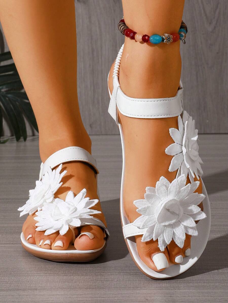 Floréa | Orthopaedic Sandals with Embroidered Flowers