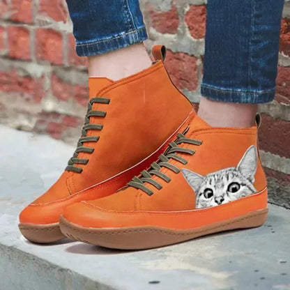 Moxley Lorna™ | Leather Ankle Boots with a Feline Style