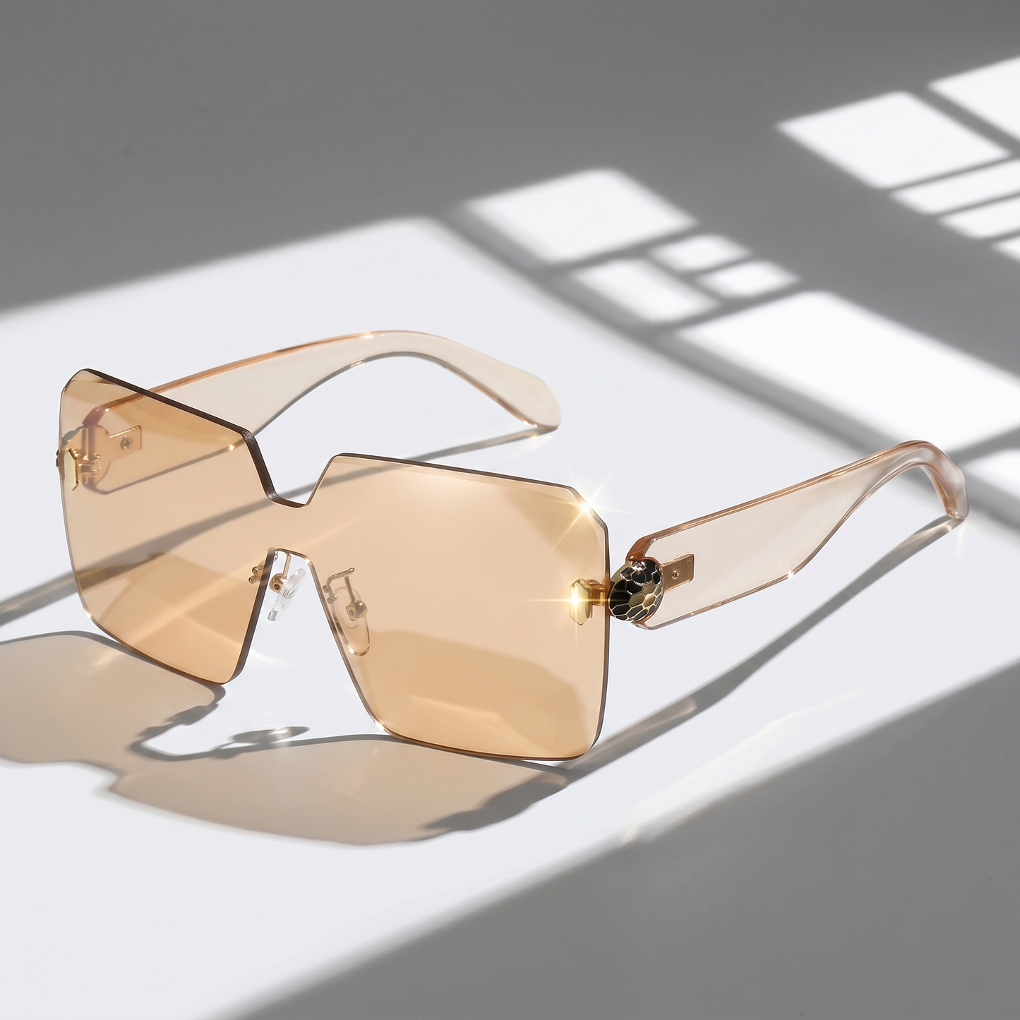 Moxley™ Class & Elegance| Mona Luxe Sunglasses