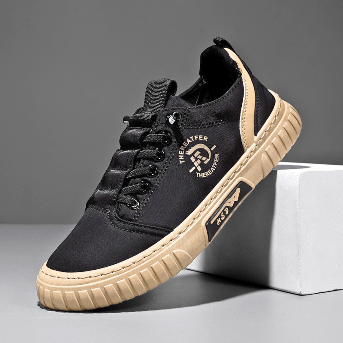 Moxley™ Classic | Thereafter Breathable Canvas Sneaker